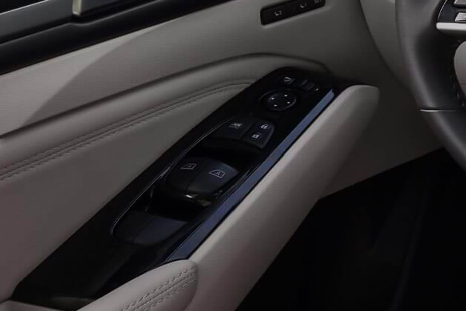 Nissan Altima Drivers Side In Side Door Controls