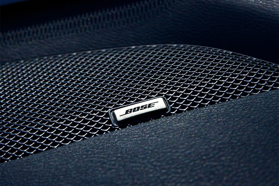 Speakers View of Nissan Altima