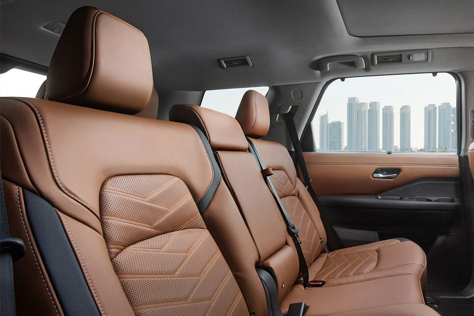 باثفايندر Front Seats