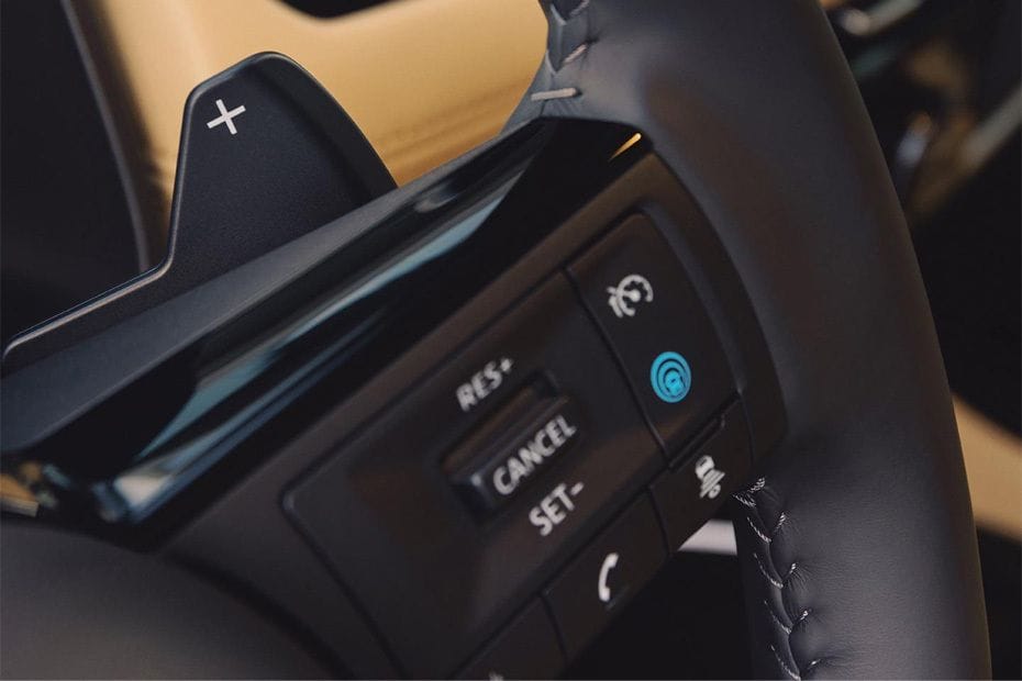 نيسان اكس تريل Multi Function Steering
