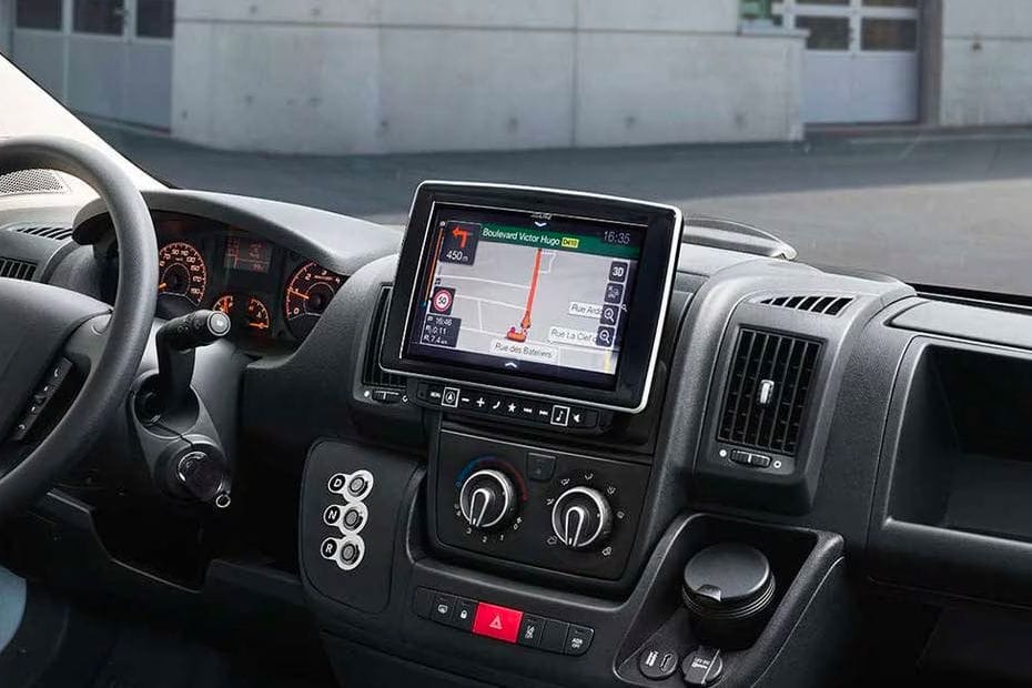 Front AC Controls of بيجو بوكسر