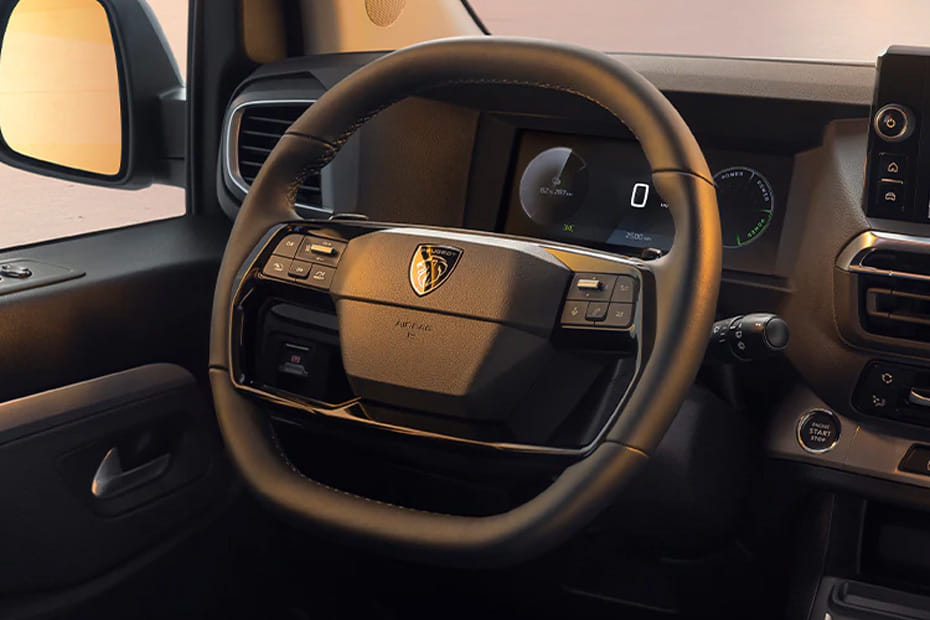 بيجو ترافيلر Steering Wheel