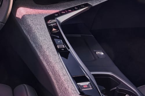 Center Controls of بيجو 3008