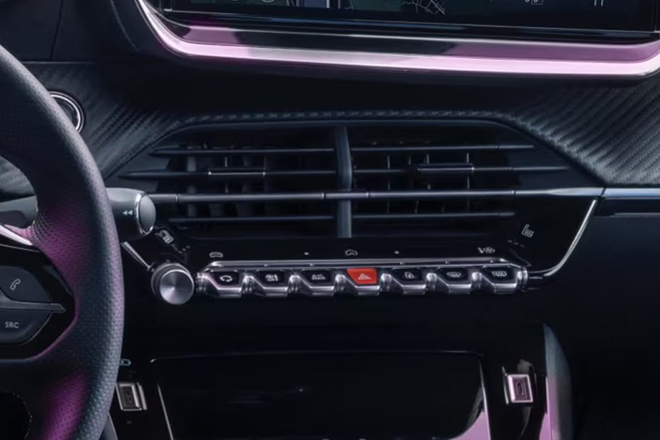 Front AC Controls of بيجو 2008