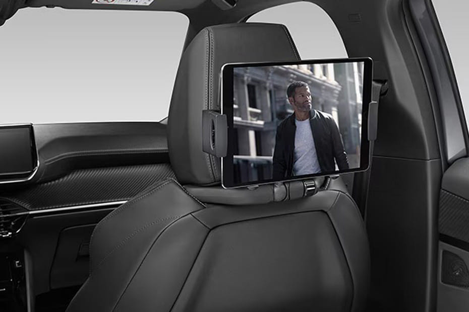 Rear Seat Entertainment of بيجو 2008