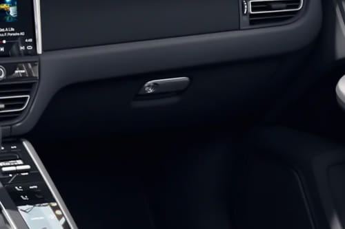 بورش ماكان Glove Box