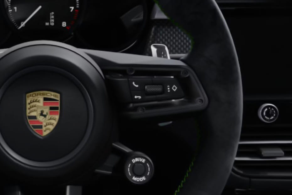 بورش ماكان Multi Function Steering