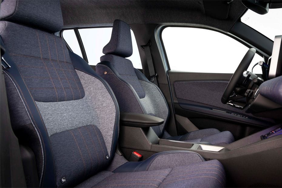 4 Front Seats