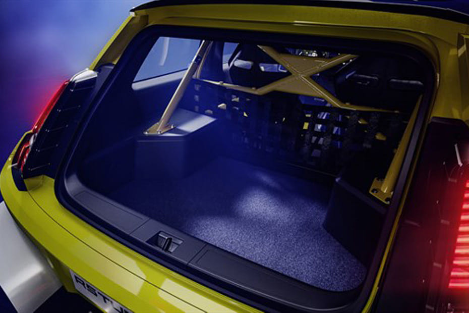 5 TURBO 3E Storage Area