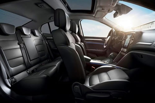 رينو ميجان Front And Rear Seats Together