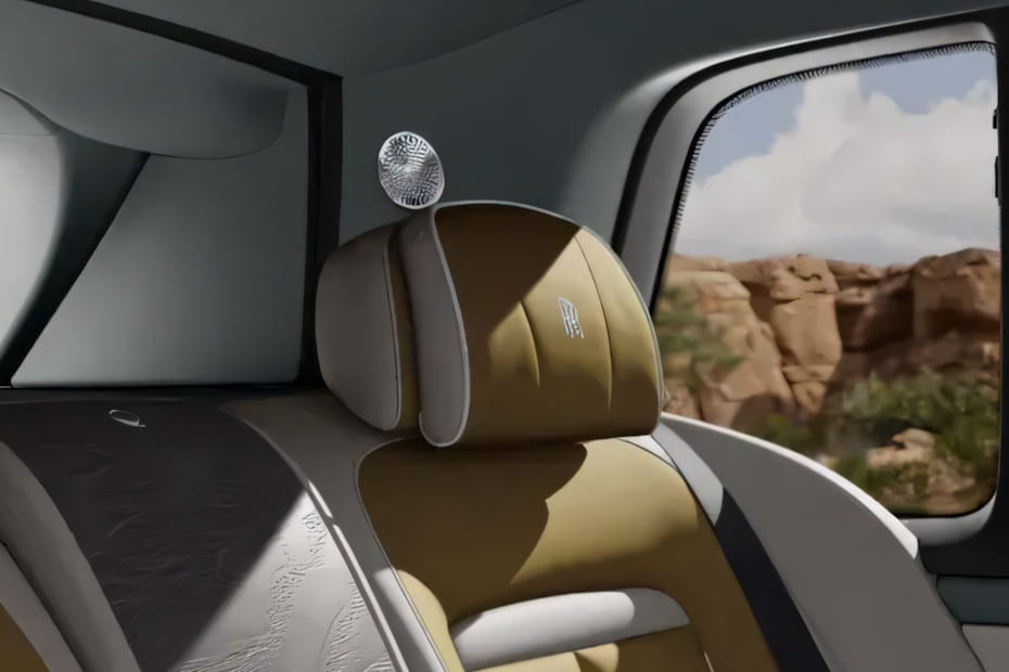 كولينان Rear Seat Head rest