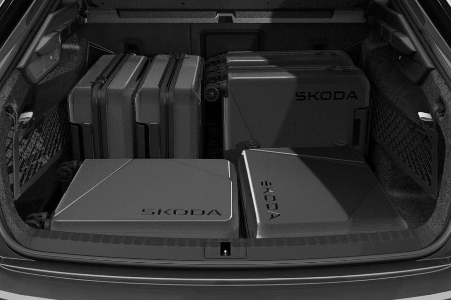 Storage Closer View of سكودا أوكتافيا آر إس