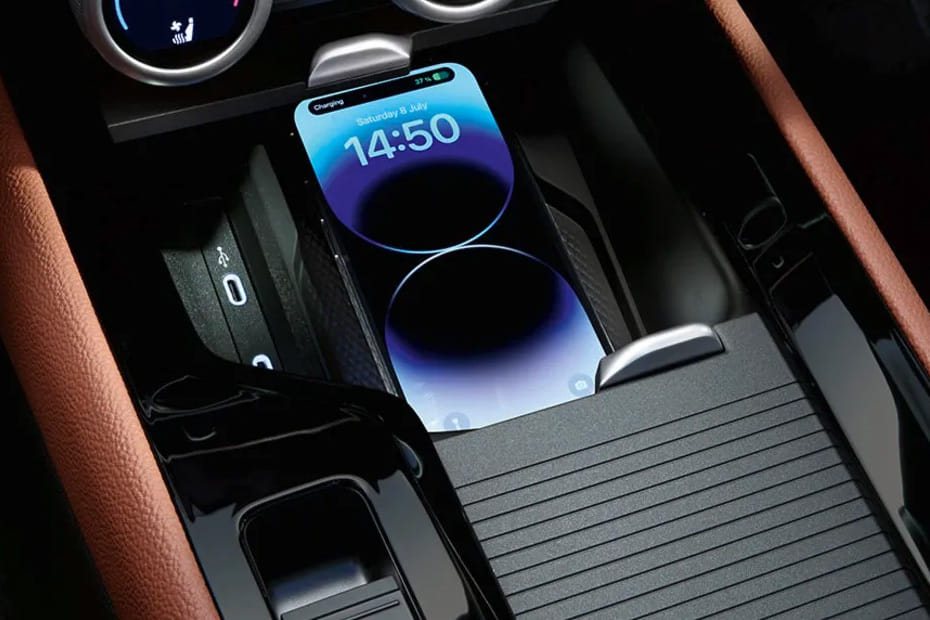 Power Accessories Outlet View of Skoda Superb Wagon