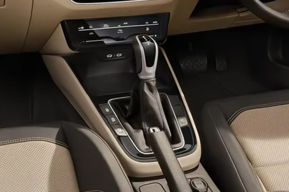 Skoda Slavia Gear Shifter