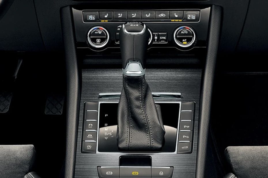 سكودا سوبيرب Gear Shifter