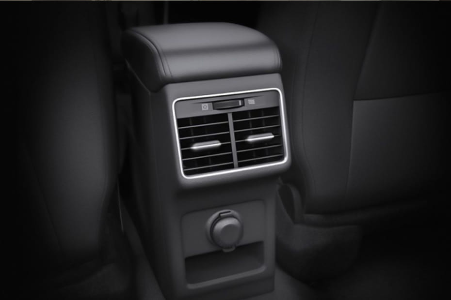 Ciaz Rear AC Controls