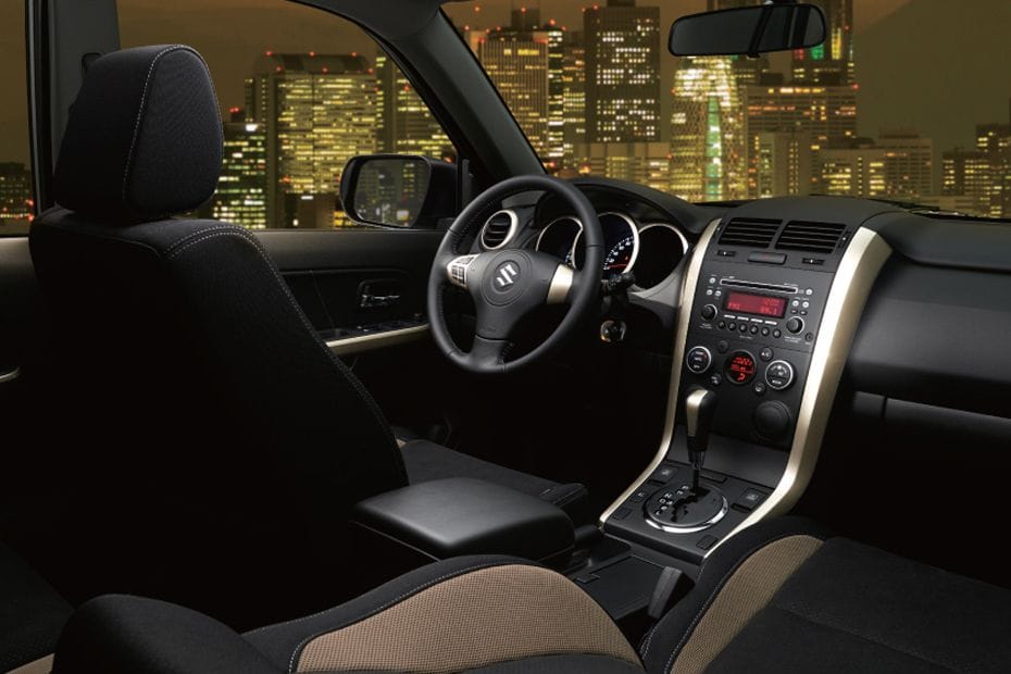 Dashboard View of جراند فيتارا