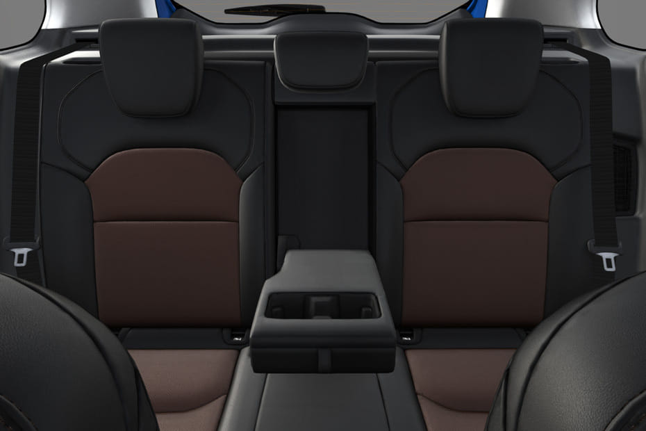 سوزوكي جراند فيتارا Rear Seats