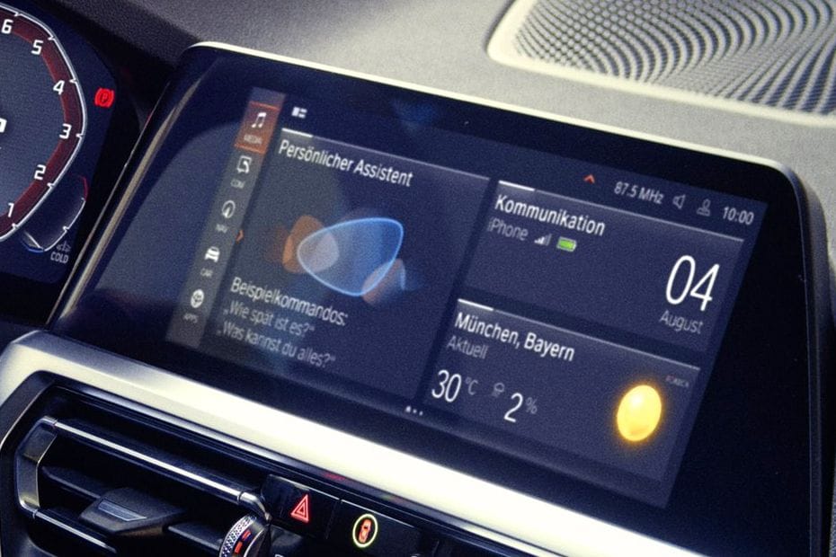 2 Series Coupe touch screen in Saudi Arabia