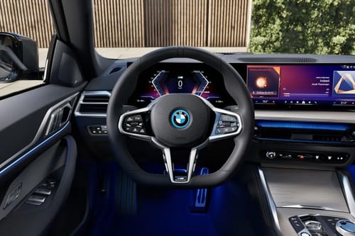 بي إم دبليو i4 Steering Wheel