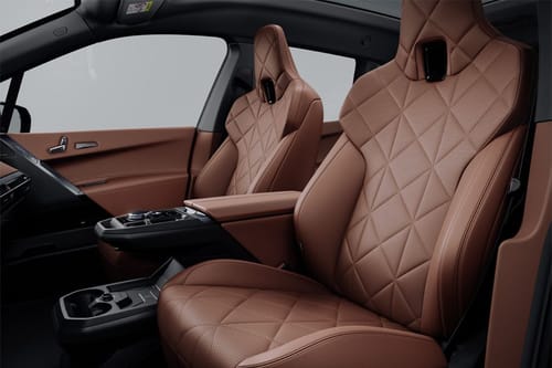 IX 2026 Front Seats
