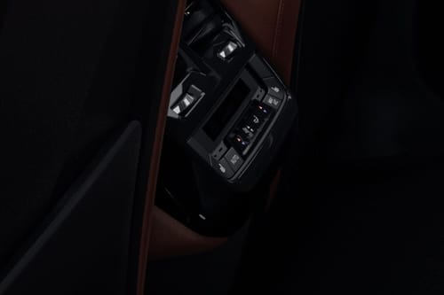 IX 2026 Rear AC Controls