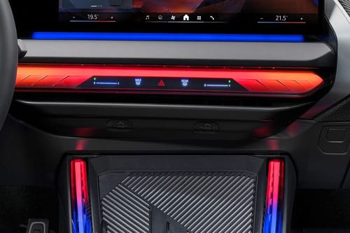 Front AC Controls of بي إم دبليو X3