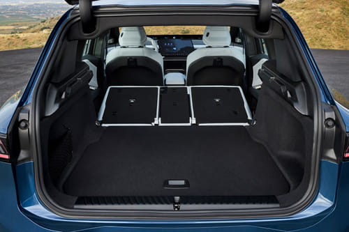 Folding Seats of بي إم دبليو آي إكس 3