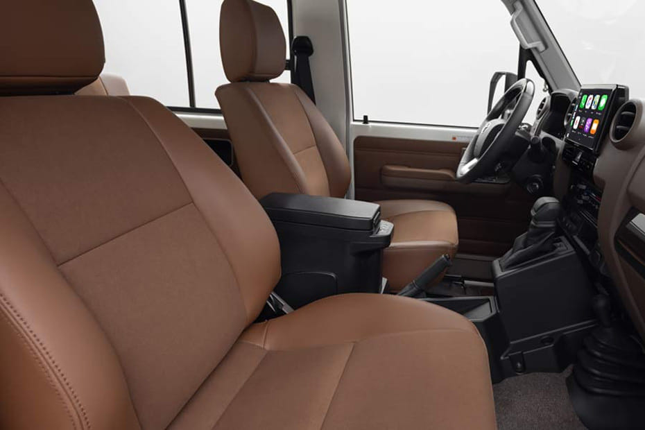 Land Cruiser 70 Hard Top Front Seats