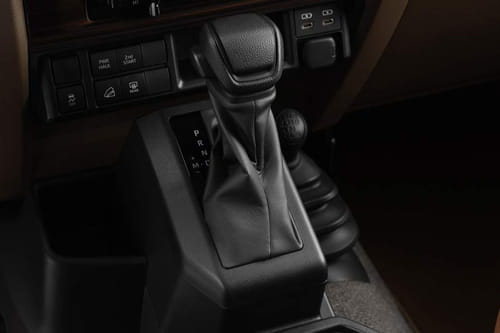 تويوتا لاند كروزر 70 هارد توب Gear Shifter