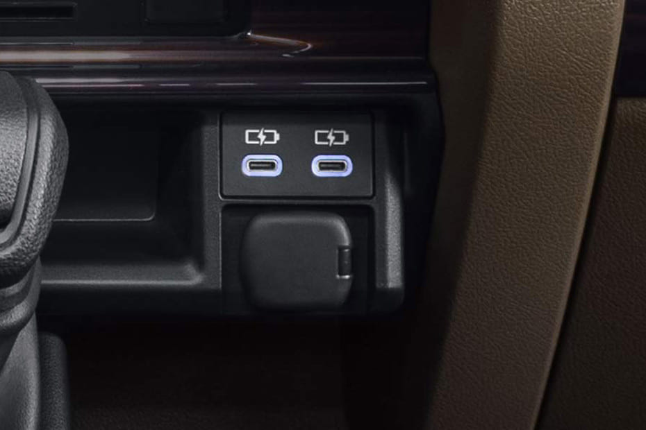 Power Accessories Outlet View of Toyota Land Cruiser 70 Hard Top