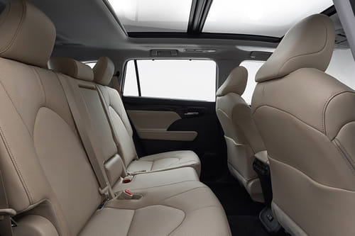 تويوتا هايلاندر Rear Seats