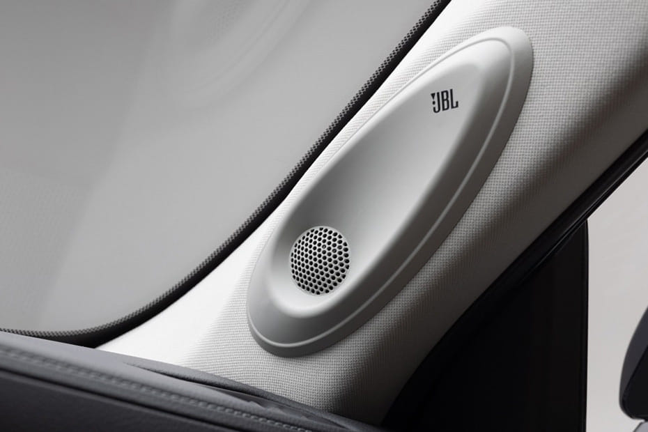 Speakers View of تويوتا هايلاندر