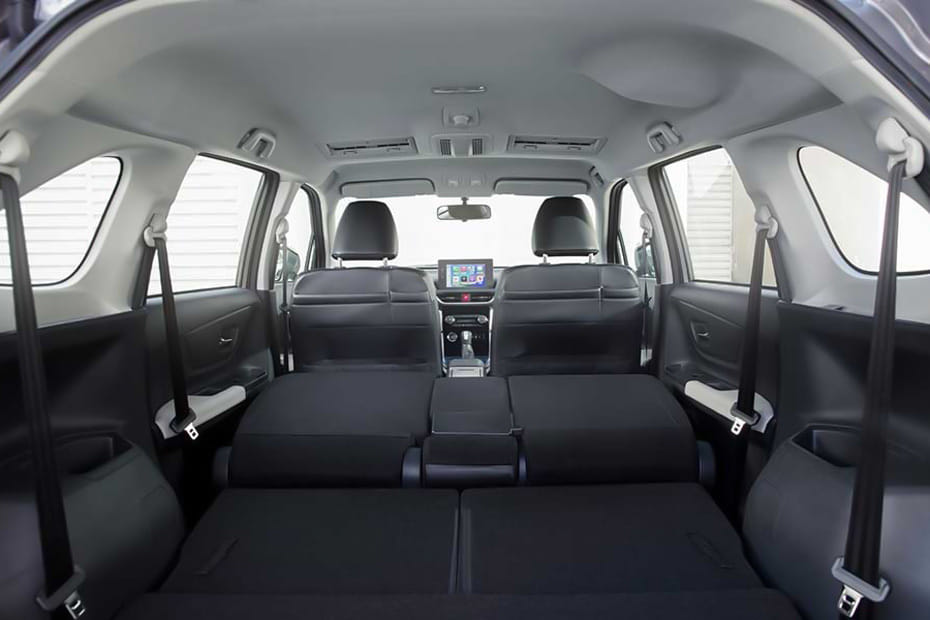 Folding Seats of تويوتا فيلوز