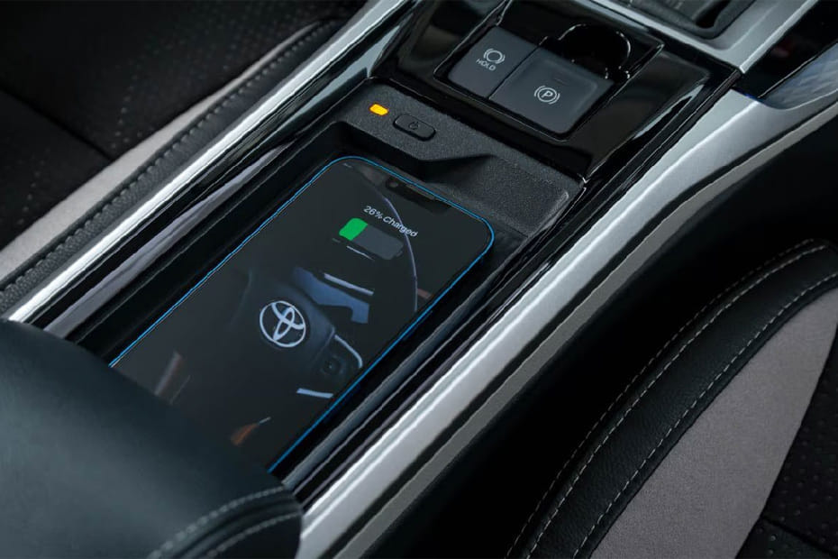 Power Accessories Outlet View of تويوتا فيلوز