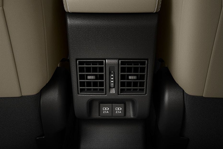 يارس Rear AC Controls