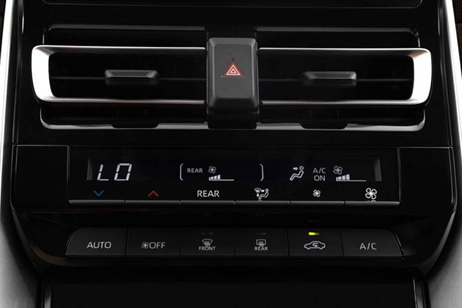 Front AC Controls of Toyota Innova