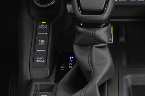 Center Controls of تويوتا لاند كروزر برادو 