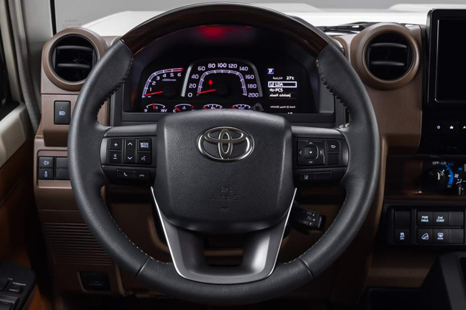 تويوتا لاند كروزر  بيك أب Steering Wheel