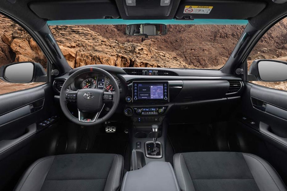 Dashboard View of هايلكس