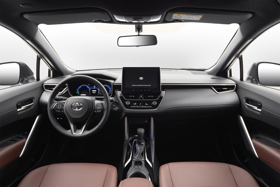 Dashboard View of كورولا كروس