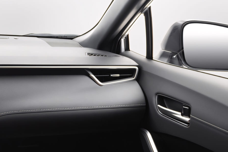 كورولا كروس Front Side Ac Vents