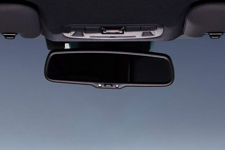 جي آر ياريس Courtesy Lamps