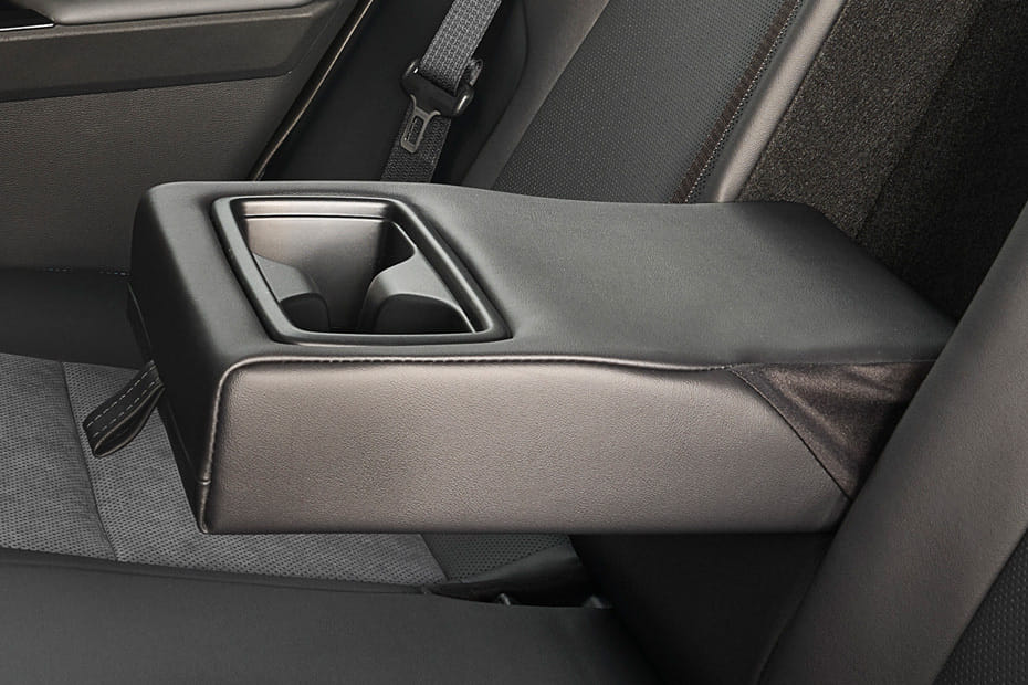 RAV4 2026 Armrest Rear