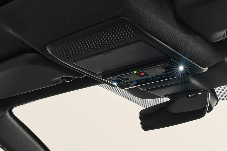 RAV4 2026 Courtesy Lamps