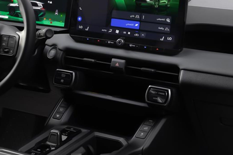 Front AC Controls of تويوتا آر إيه في 4 2026