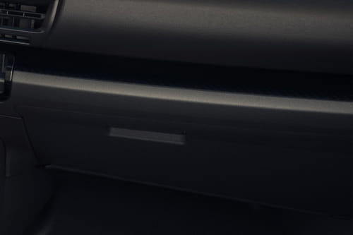 تويوتا بريوس Glove Box