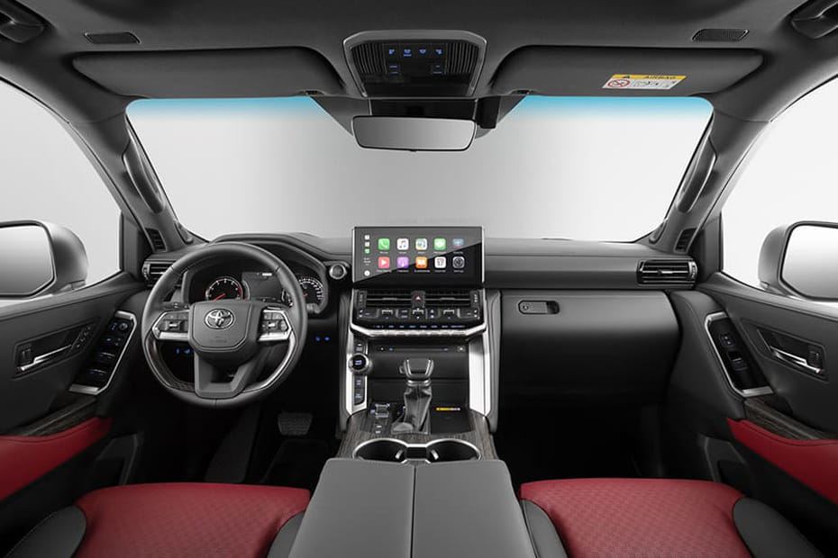 Dashboard View of لاند كروزر