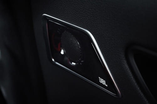 Speakers View of تويوتا لاند كروزر