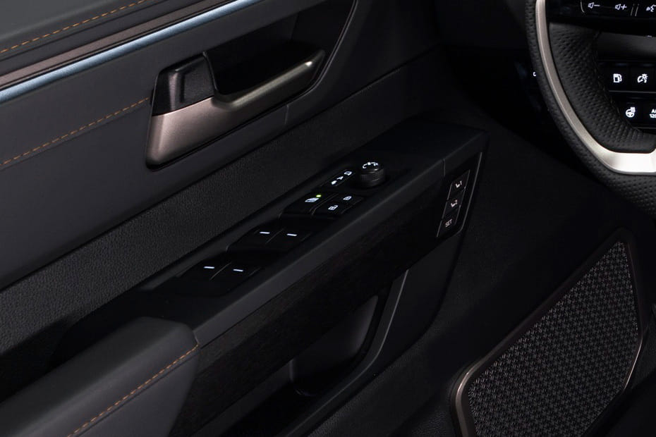 Toyota Sequoia Drivers Side In Side Door Controls